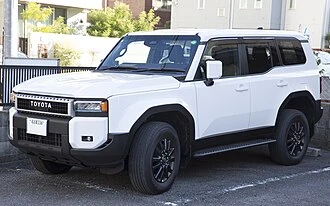 Land Cruiser Prado photograph